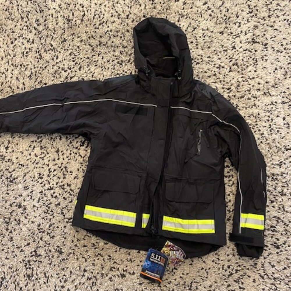 Black High-Visibility Hooded Work Jacket
